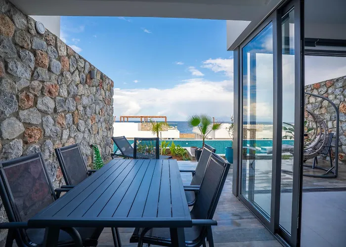 Lighthouse Family With Private Pool * Kyrenia (Northern Cyprus)