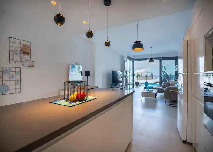 Lighthouse Family With Private Pool *