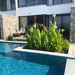 Lighthouse Family With Private Pool Apartman Kerínia