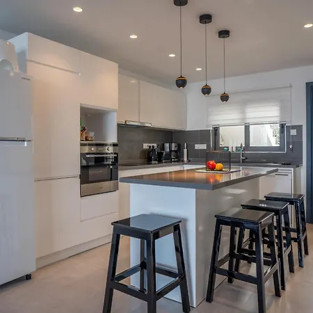 Lighthouse Family With Private Pool * Kyrenia (Northern Cyprus)