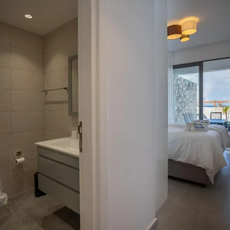 Lighthouse Family With Private Pool