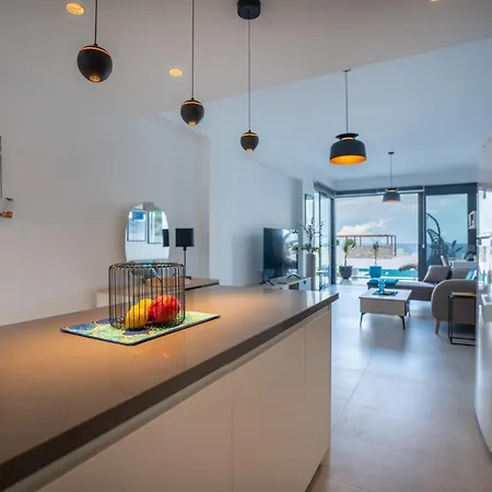 Oceanfront Oasis With Private Pool Stunning Views *
