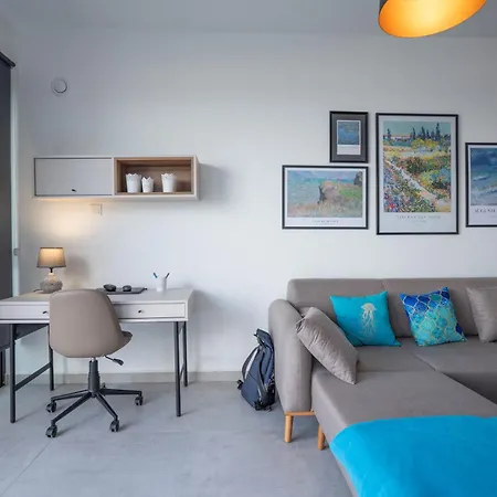 Lighthouse Family With Private Pool Appartement Girne