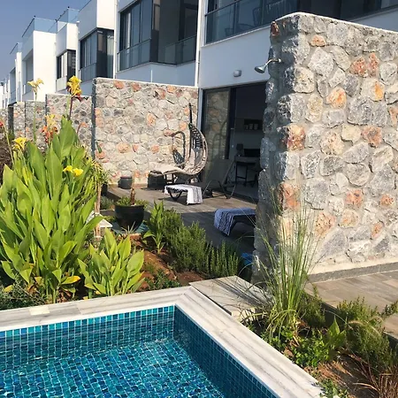 Lighthouse Family With Private Pool