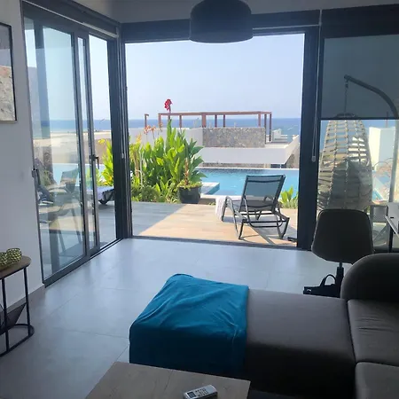 Apartman Lighthouse Family With Private Pool Kerínia