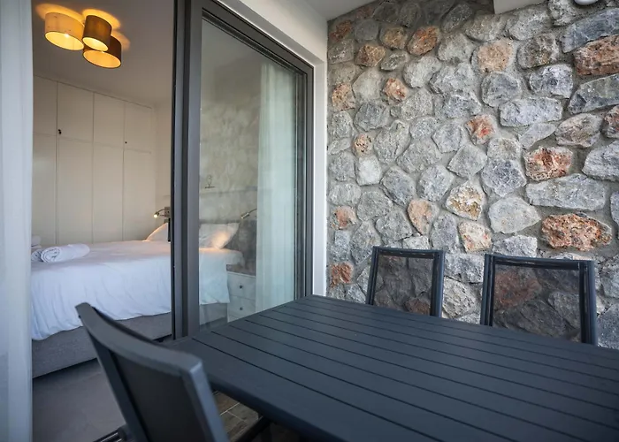 Lighthouse Family With Private Pool *