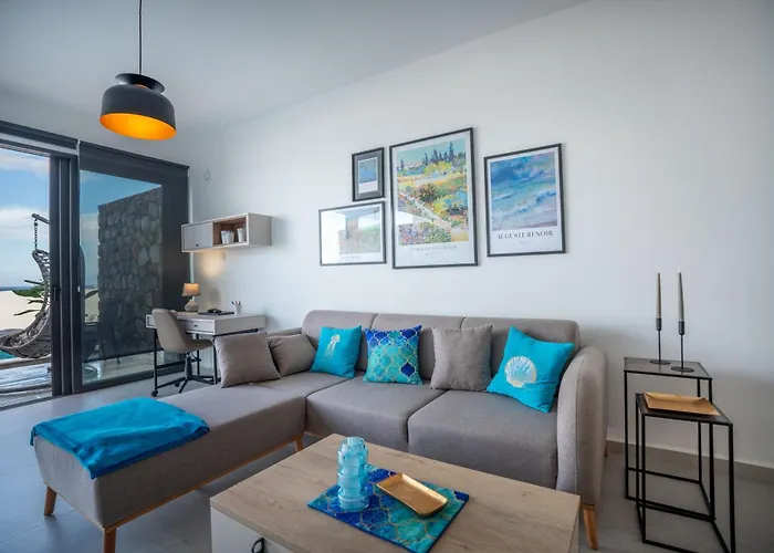 Lighthouse Family With Private Pool