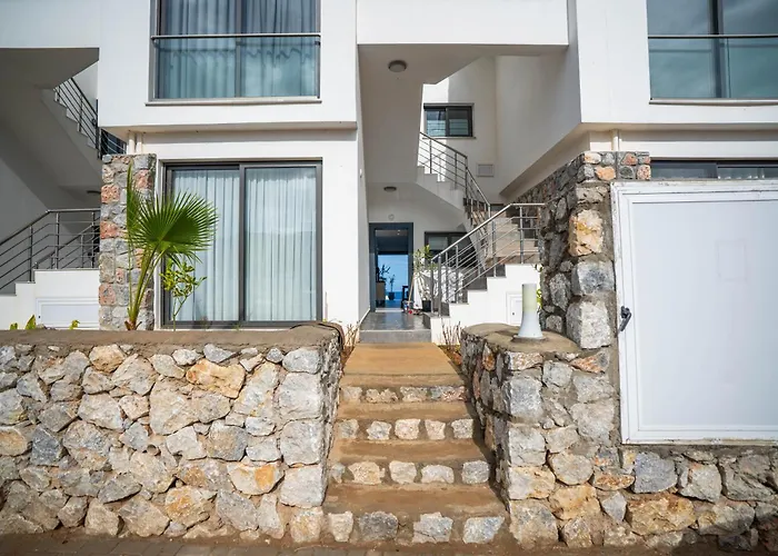 Lighthouse Family With Private Pool *