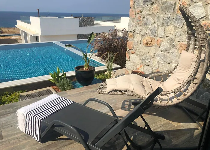 Lighthouse Family With Private Pool *